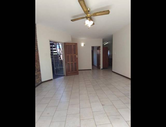2 BEDROOM APARTMENT FOR SALE IN CENTURION CENTRAL